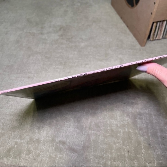 Louise Mandrell and RC Bannon, with their hit album "Super Woman” 1982 - Picture 5 of 5